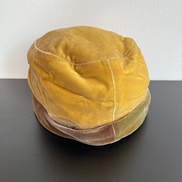 vintage 60s hat mustard yellow velvet cloche pillbox flapper fold cap - Picture 3 of 10